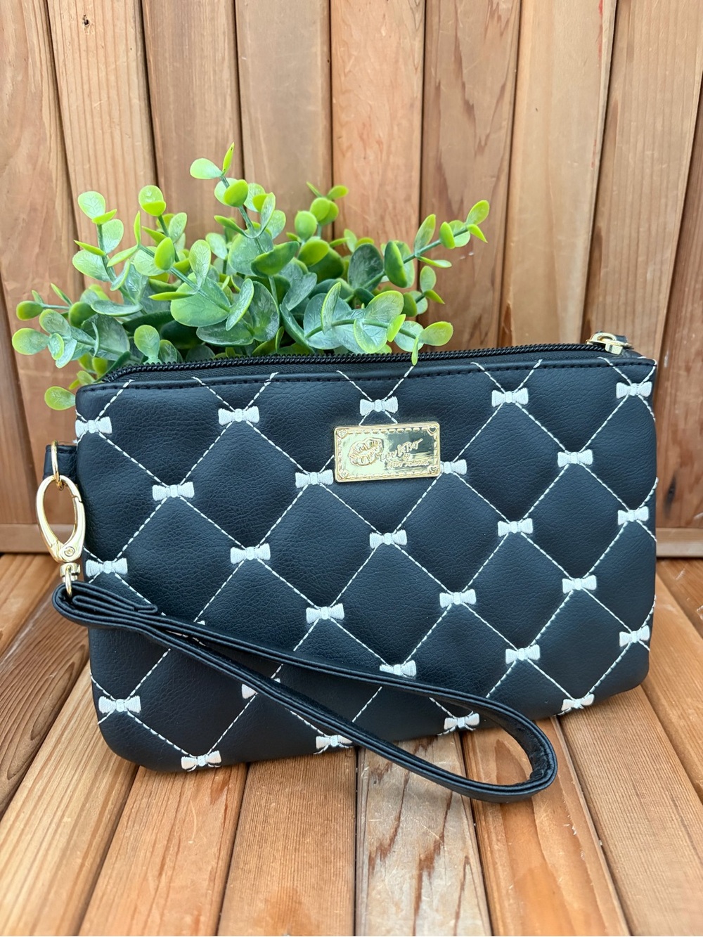 Betsey Johnson Black Quilted Clutch w/White Bow Stitching & Detachable Wristlet